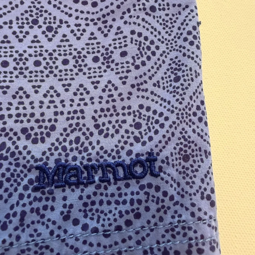 Marmot woman’s blue printed hiking /outdoor shorts lightweight breathable fabric